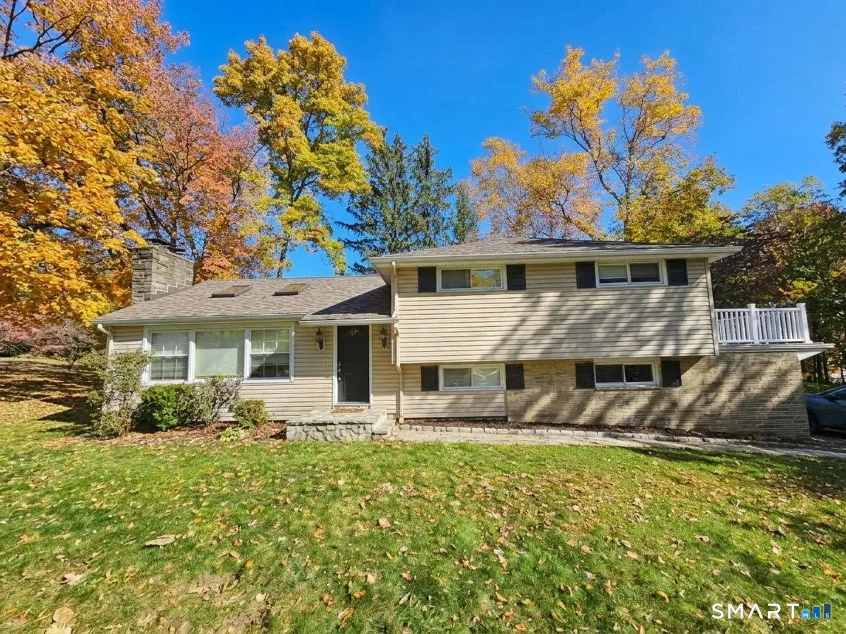 15 Geraldine Circle, Trumbull, CT 06611 - #1