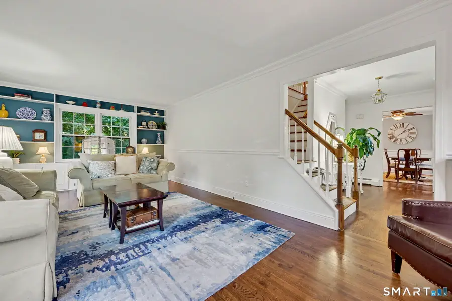 12 Thornwood Place, Trumbull, CT 06611 - #3