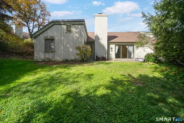 198 Heritage Village #B, Southbury, CT 06488