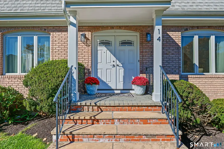 14 Coachlamp Lane, Stamford, CT 06902 - #3