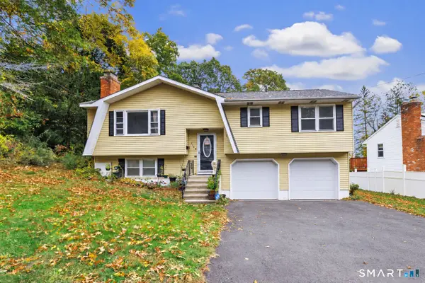 818 Bunker Hill Avenue, Waterbury, CT 06708