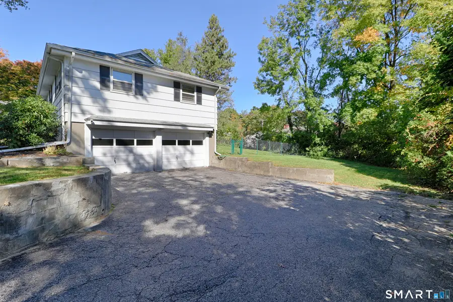 60 Mcleod Place, Stratford, CT 06614 - #3