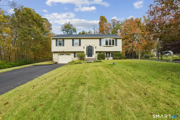 32 Wildwood Lane, East Hampton, CT 06424
