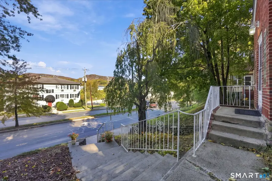 34 Bradley Avenue, Meriden, CT 06451 - #3