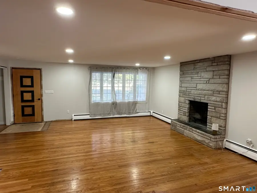 6 Shingle Hill Road, West Haven, CT 06516 - #3