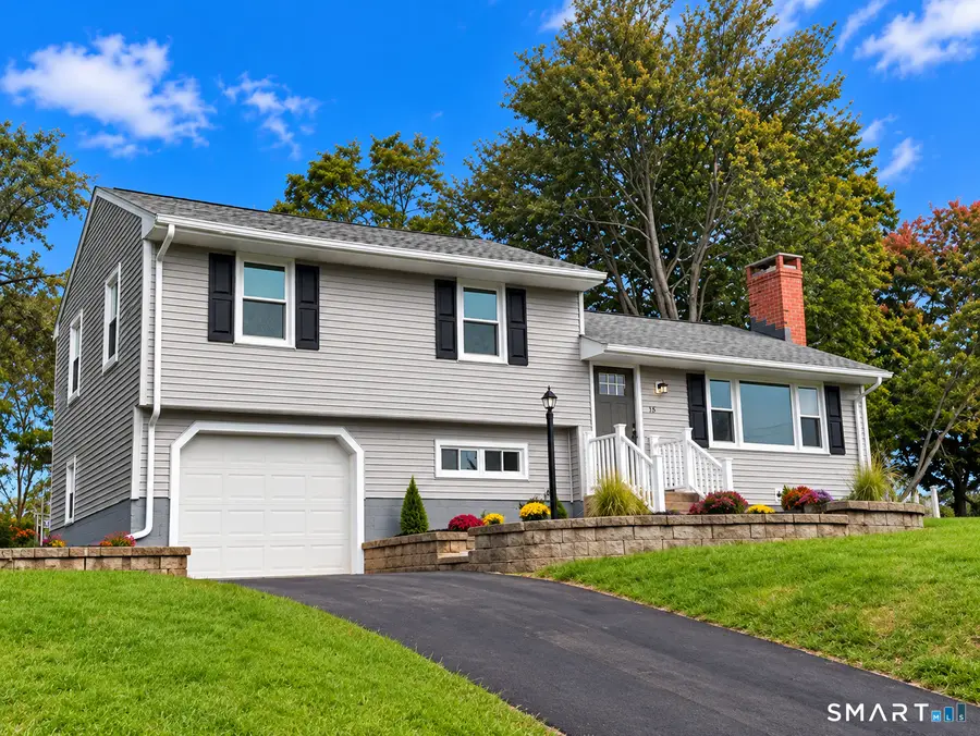 19 Winthrop Boulevard, Cromwell, CT 06416 - #2
