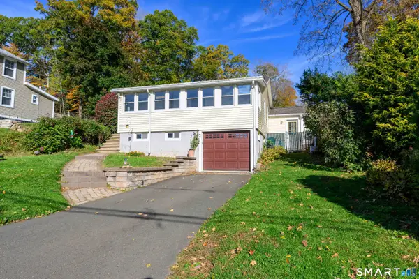 7 Edge Hill Road, Guilford, CT 06437