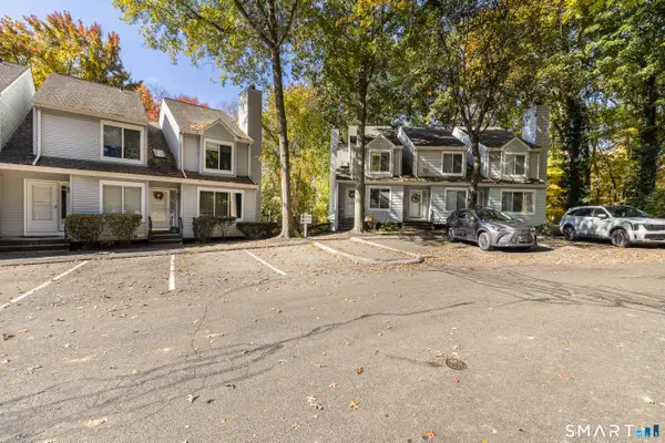 20 East Pembroke Road #30, Danbury, CT 06811