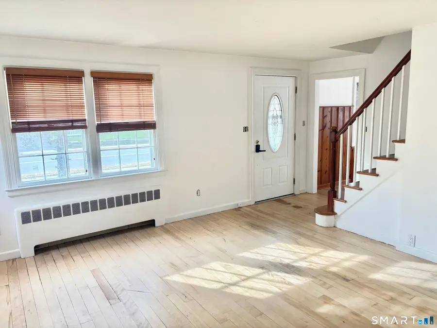 285 Cooper Hill Street, Manchester, CT 06040 - #3