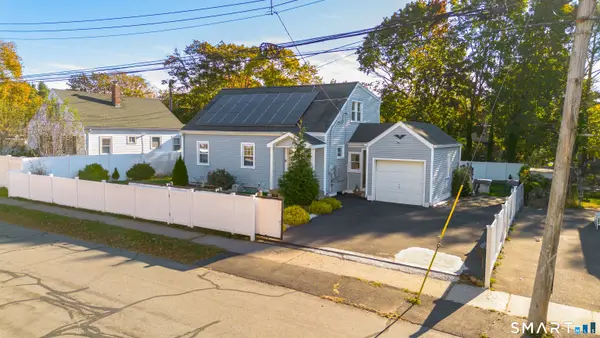350 Roger Williams Road, Bridgeport, CT 06610