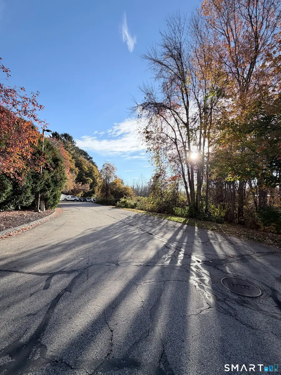527 West Thames Street #2, Norwich, CT 06360 - #2