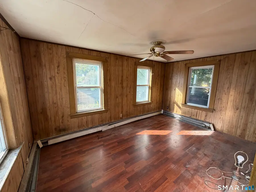 51 School Street, Windsor Locks, CT 06096 - #3