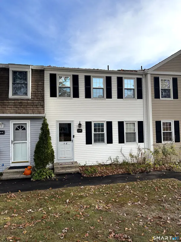 4 Lakeside Drive #N, Ledyard, CT 06339