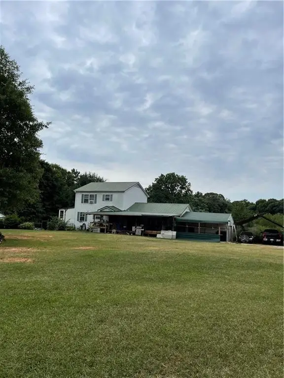 1557 Hog Mountain Road, Statham, GA 30666