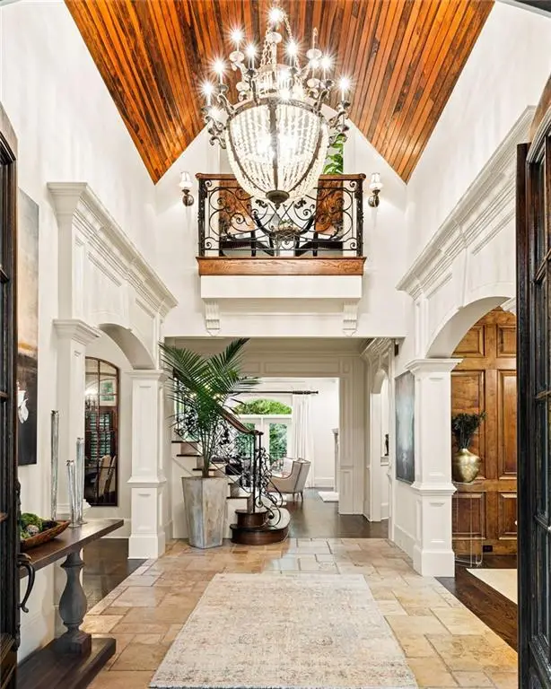 2709 Redding Road Ne, Brookhaven, GA 30319 - Image #2