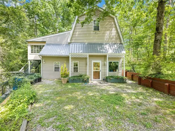 755 Beaver Lake Drive, Clarkesville, GA 30523