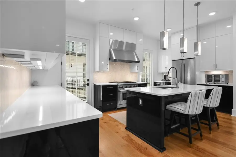 574 Boulevard Place Ne #4, Atlanta, GA 30308 - Image #2