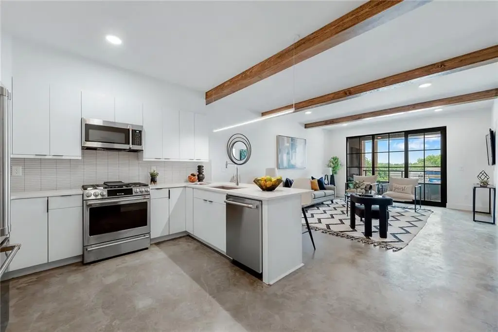 346 Peters Street Sw #102, Atlanta, GA 30313 - Image #1