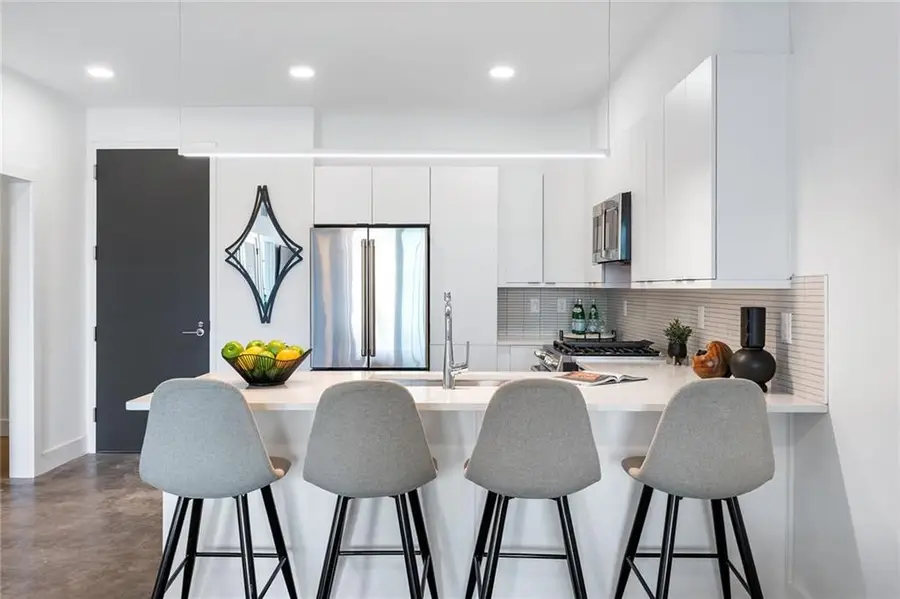 346 Peters Street Sw #102, Atlanta, GA 30313 - Image #2