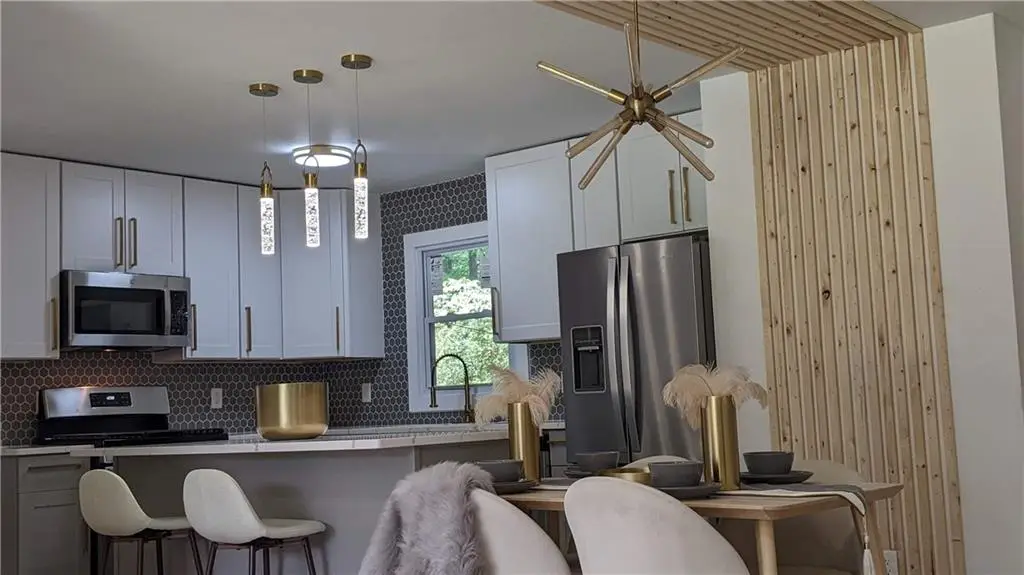 2724 Loghaven Drive Nw, Atlanta, GA 30318 - Image #1