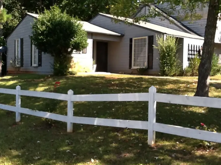 291 Heathersett Drive Sw, Marietta, GA 30064 - Image #3