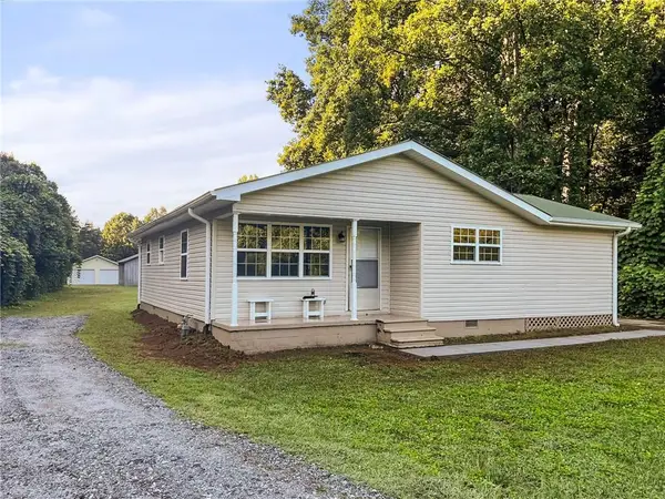 530 Grandview Avenue, Mount Airy, GA 30563