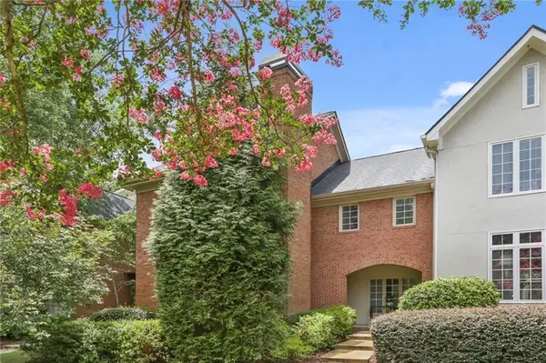 3 Paces West Terrace Nw, Atlanta, GA 30327