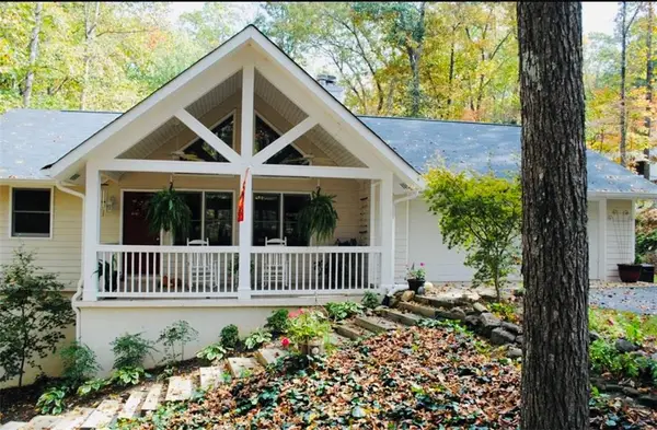 136 Hickory Hills Drive, Dawsonville, GA 30534