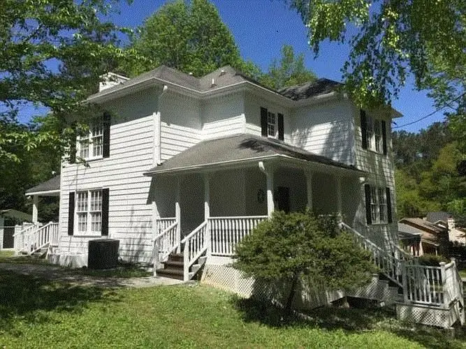 2370 Bankstone Drive Sw, Marietta, GA 30064 - Image #2