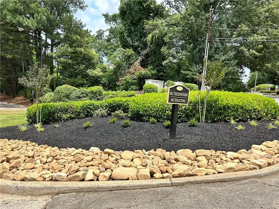 227 Cobblestone Trail #207, Avondale Estates, GA 30002 - Image #2