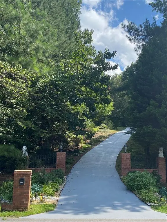 4748 Arcado Road Sw, Lilburn, GA 30047 - Image #3