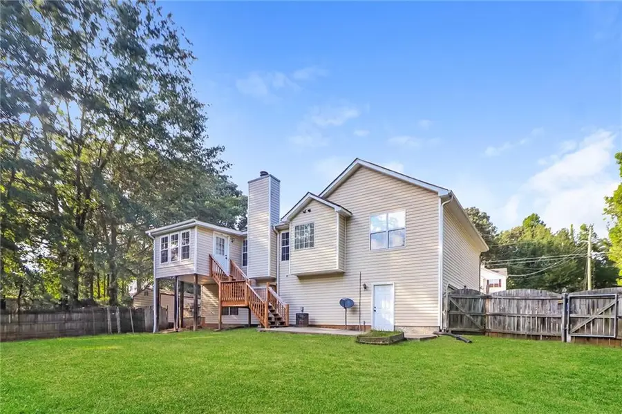 379 Bridge Grove, Douglasville, GA 30134 - Image #2