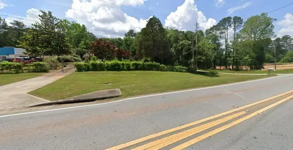 907 Killian Hill Road, Lilburn, GA 30047