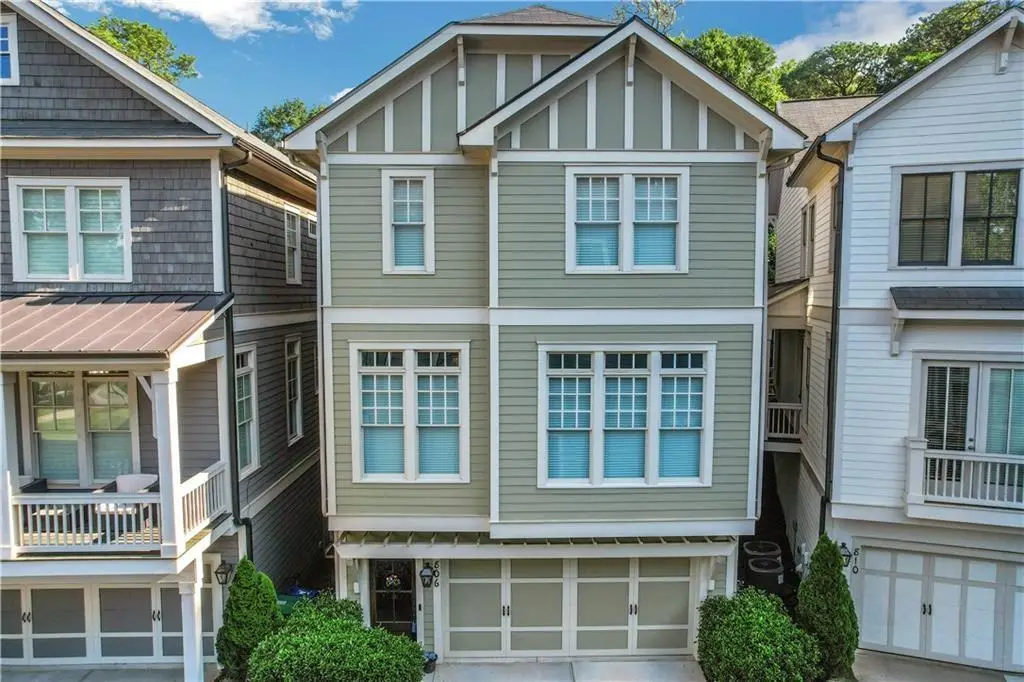 806 Grove Bend, Decatur, GA 30030 - Image #1