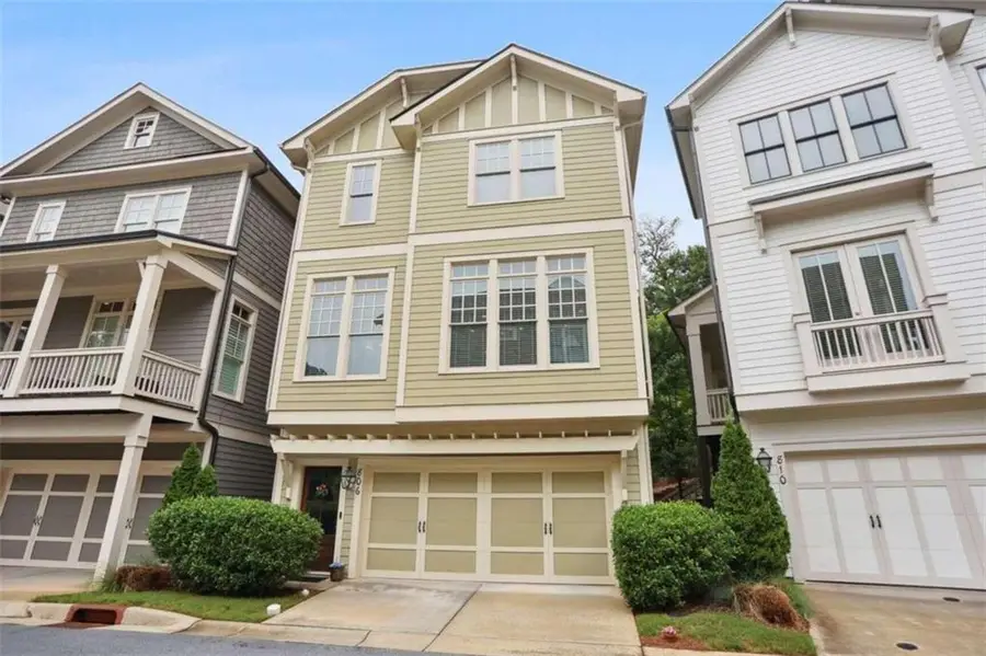 806 Grove Bend, Decatur, GA 30030 - Image #2
