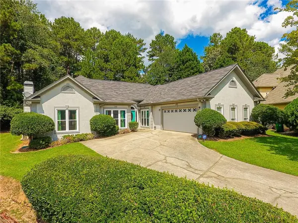 567 Shadow Oaks Drive, Stone Mountain, GA 30087