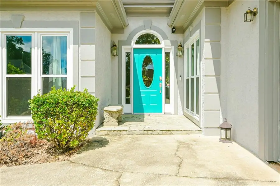 567 Shadow Oaks Drive, Stone Mountain, GA 30087 - Image #2