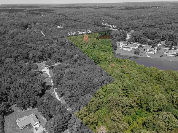 865 S Jeff Davis Drive, Fayetteville, GA 30215