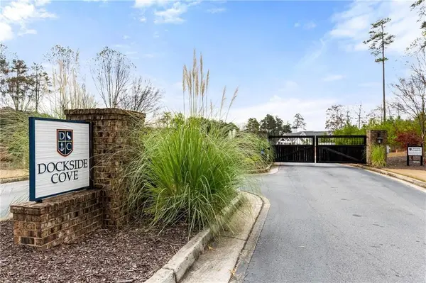 6117 Deepwater Cove, Gainesville, GA 30506