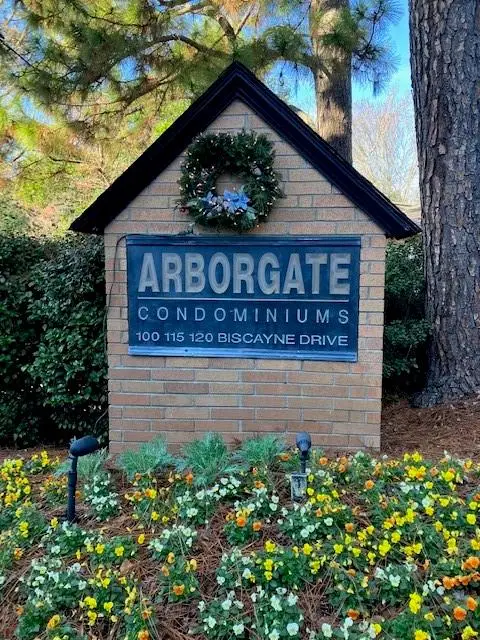 115 Biscayne Drive Nw #B5, Atlanta, GA 30309