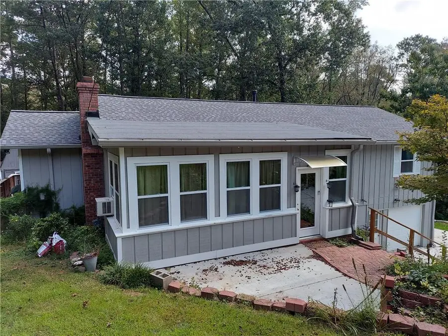 2652 Fairfield Drive Sw, Marietta, GA 30064 - Image #2