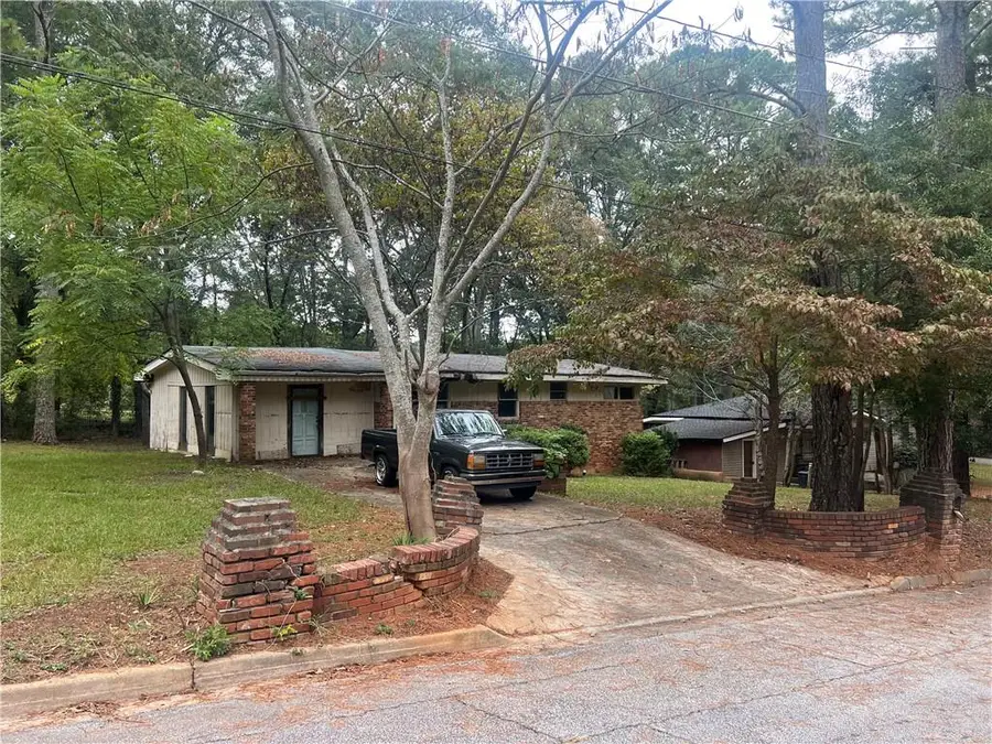 5490 Sigman Street, Stone Mountain, GA 30083 - Image #2