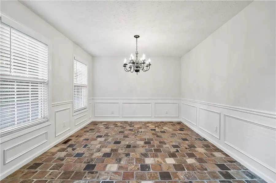 4337 Woodglenn Drive, Gainesville, GA 30507 - Image #3