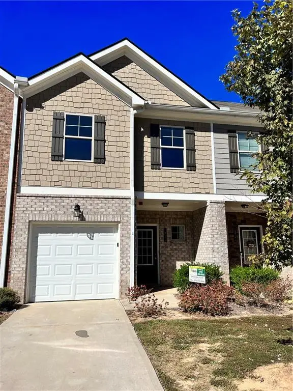 1823 Old Dogwood, Jonesboro, GA 30238