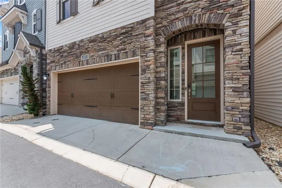 1053 Moorewood Lane Se, Smyrna, GA 30080 - Image #3