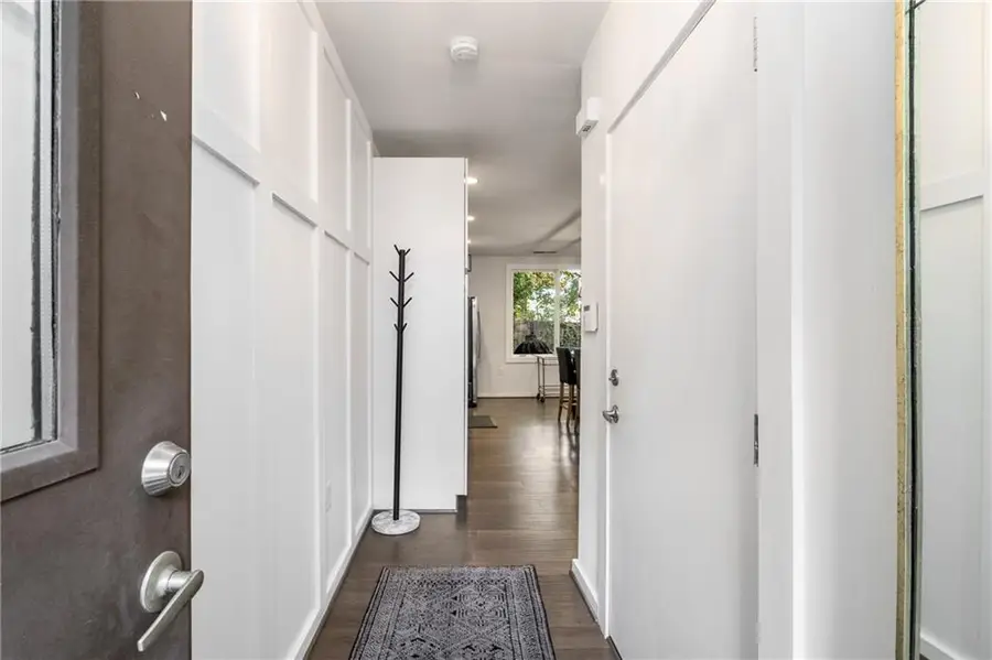 1356 Rietveld Row Nw, Atlanta, GA 30318 - Image #3