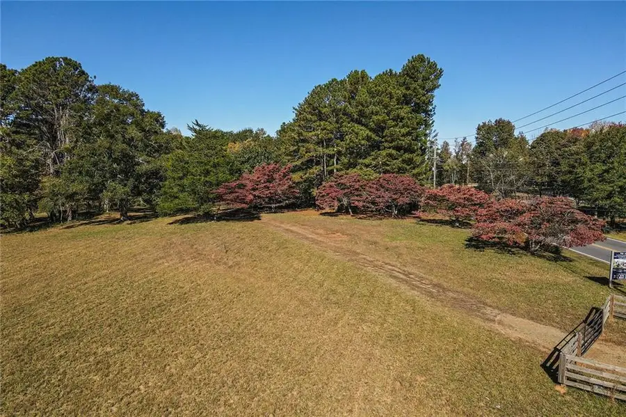 13040 Arnold Mill Road, Roswell, GA 30075 - Image #3