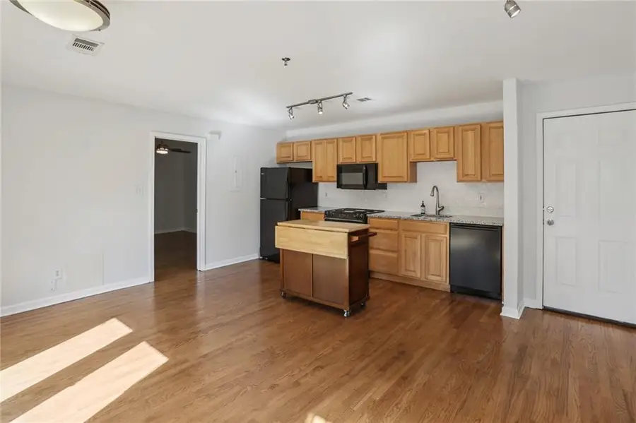 323 8th Street Ne #8, Atlanta, GA 30309 - Image #3