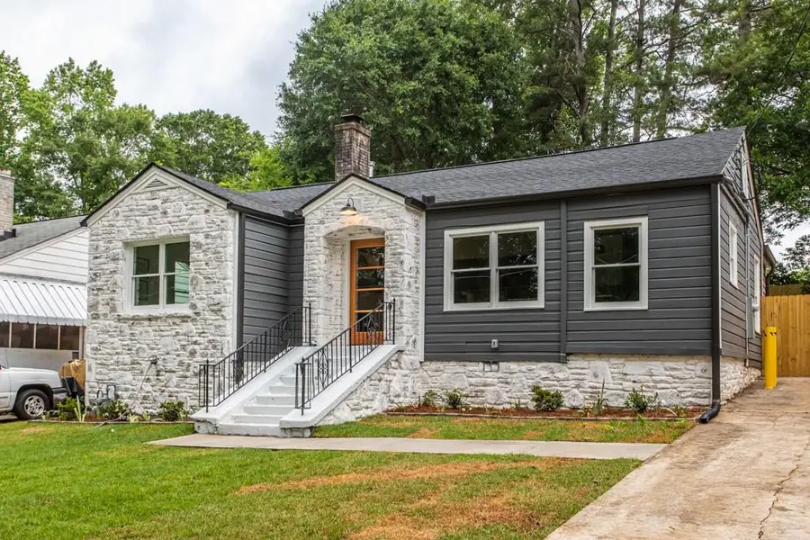 1699 Olympian Way Sw, Atlanta, GA 30310 - Image #2