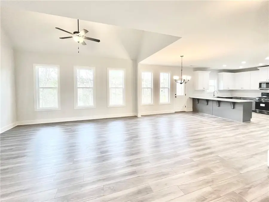 31 Creekview Court, Cartersville, GA 30120 - Image #3